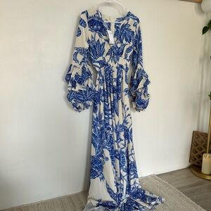 Elegant Blue and White Floral Maxi Dress